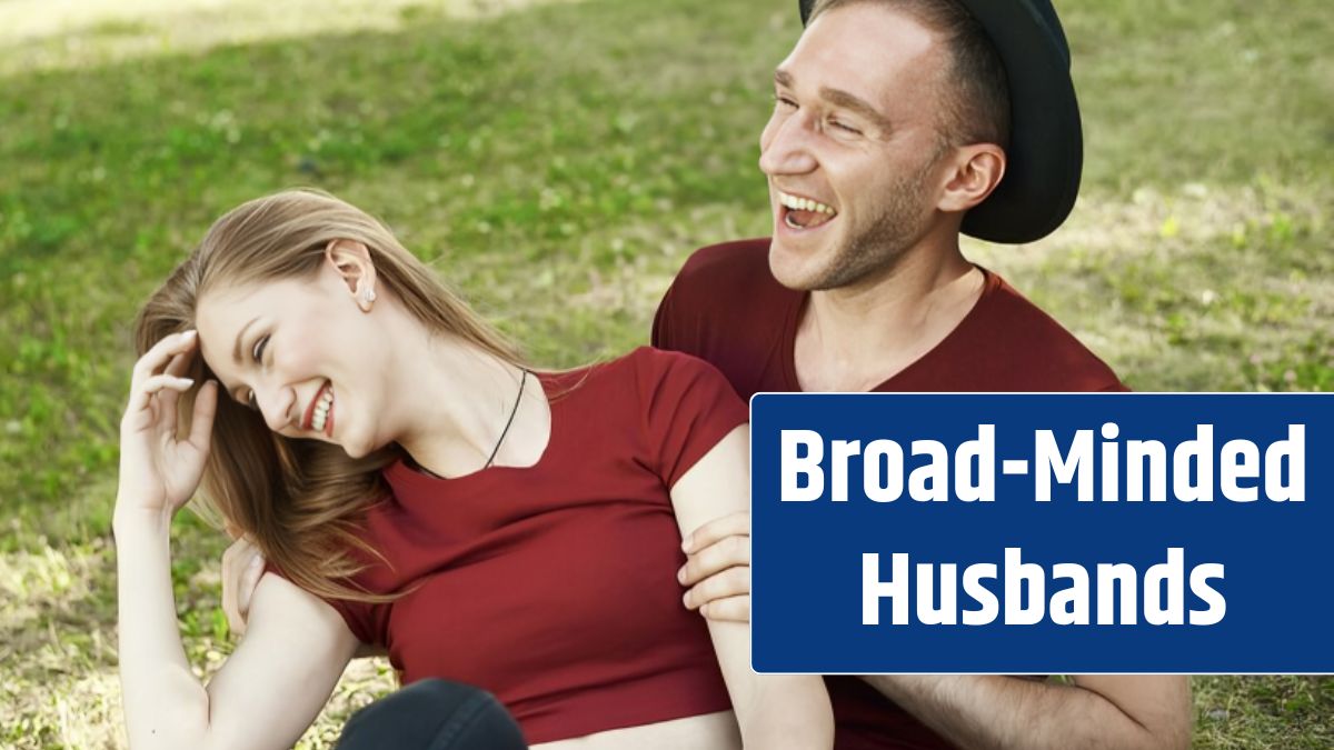 A couple is laugthing. The man and woman have a fun and smilling.